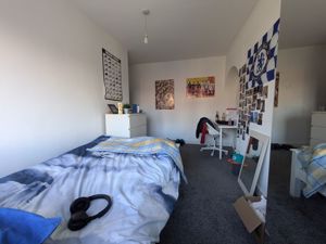 Photo 9- click for photo gallery